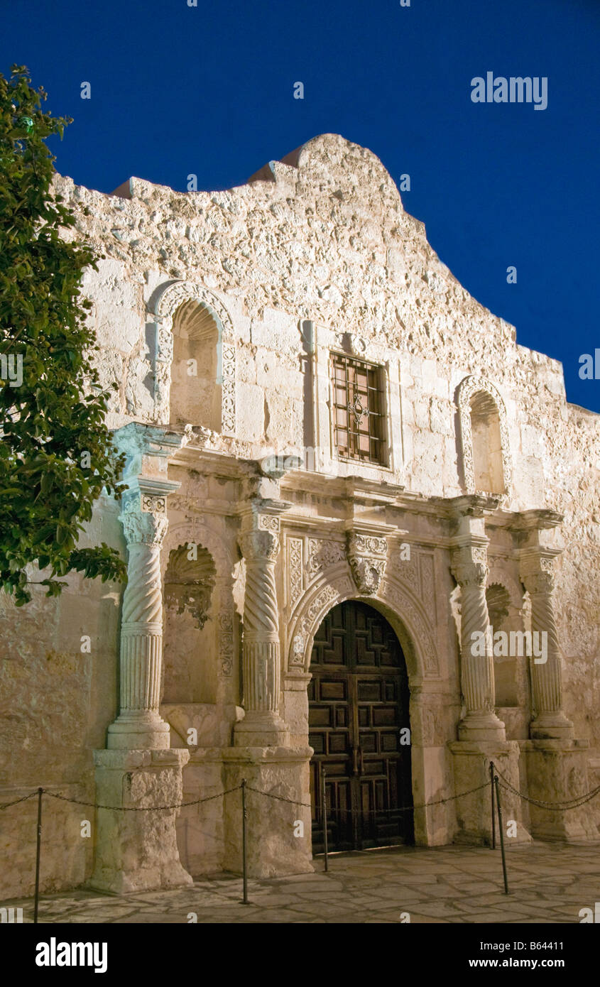 San Antonio Missionen, The Alamo (AKA Mission San Antonio de Valero), State Historic Site in der Nacht Stockfoto