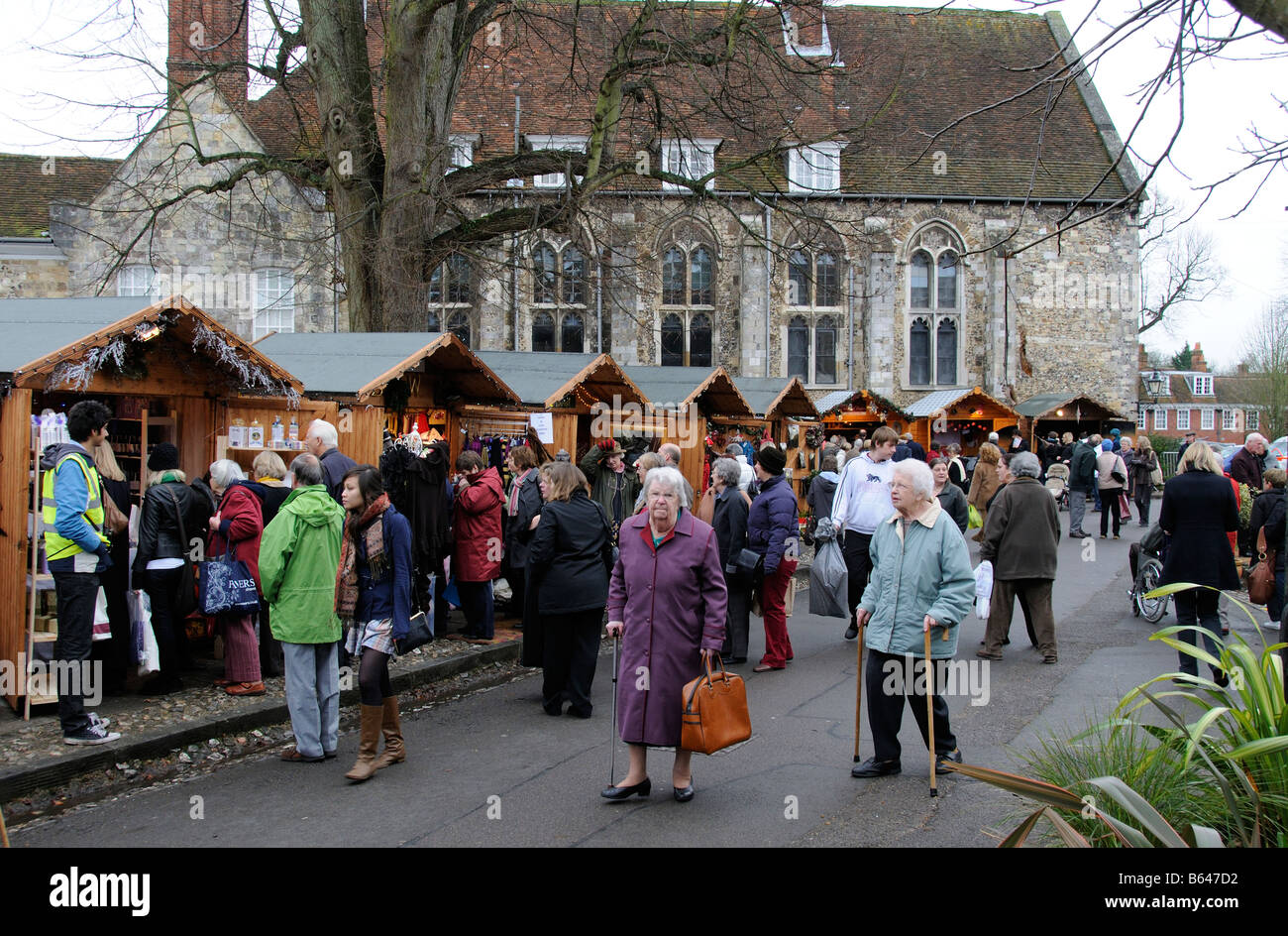 Winchester Kathedrale Weihnachtsmarkt Hampshire England UK Stockfoto