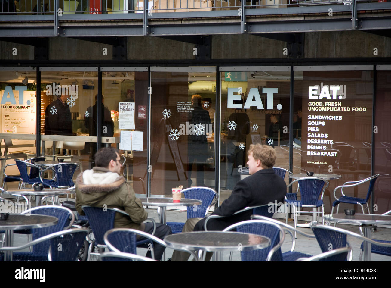 ein EAT-Sandwich-Bar an der Oxo-Gebäude in London Stockfoto
