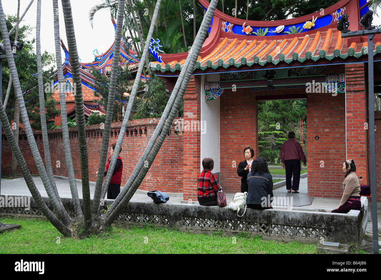 Taiwan-Taipei-Konfuzius-Tempel Garten Menschen Stockfoto