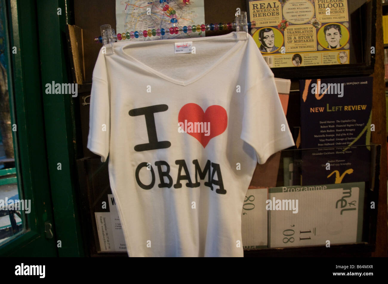 Obama-t-Shirt in Shakespeare und Co. Paris Stockfoto