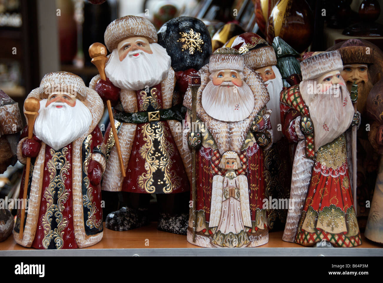 Stall zu verkaufen Weihnachten russischen Nesting Dolls oder Matryoska Puppen St.Petersburg Russland Stockfoto