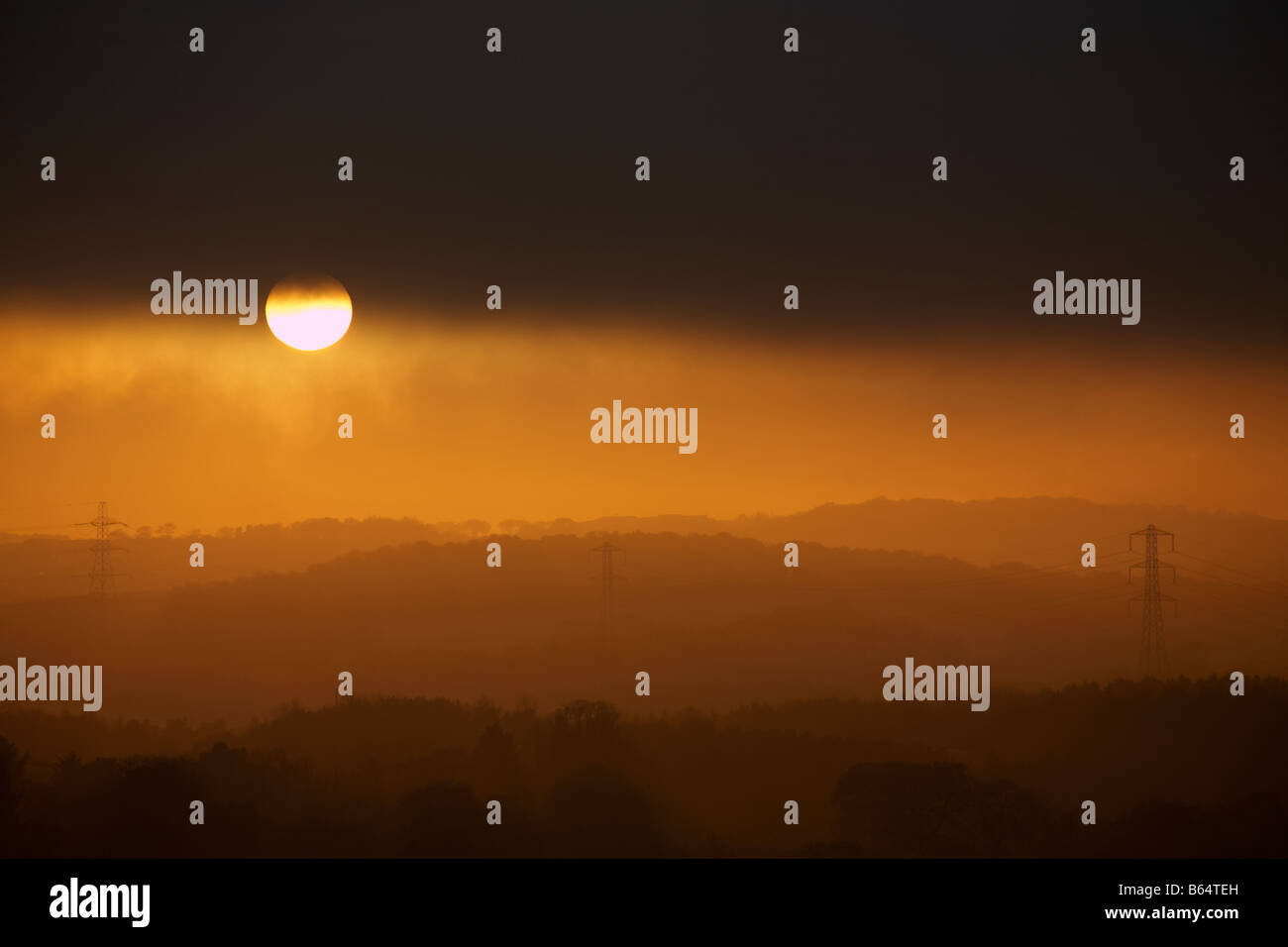 Sonnenuntergang über West Lothian, Schottland Stockfoto