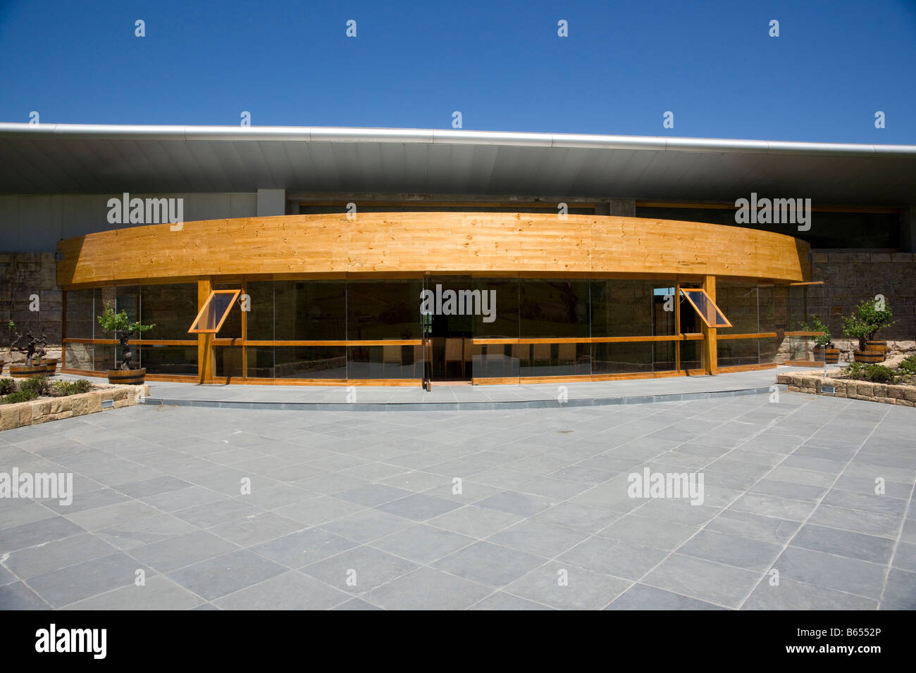 Vina Montes Weinberg und Weinkeller, Hintereingang, Colchagua Valley, Chile Stockfoto