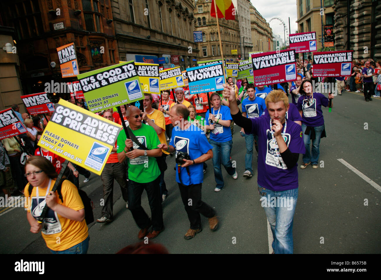 Fahnen an den Gay-Pride Stockfoto