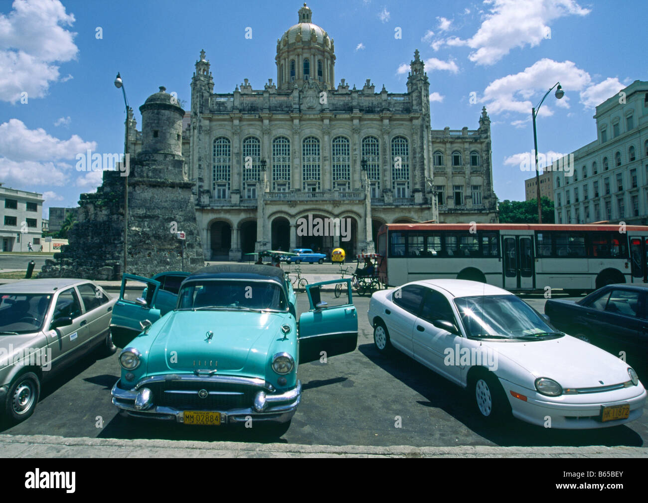 alte Autos in Kuba Stockfoto