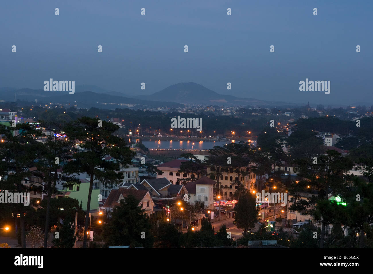 Dalat.  Lam Dong. Vietnam. Nachtansicht Stockfoto
