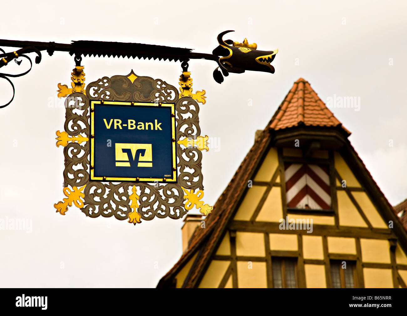 Reich verzierte VR Bank Zeichen Rothenburg Deutschland Stockfoto