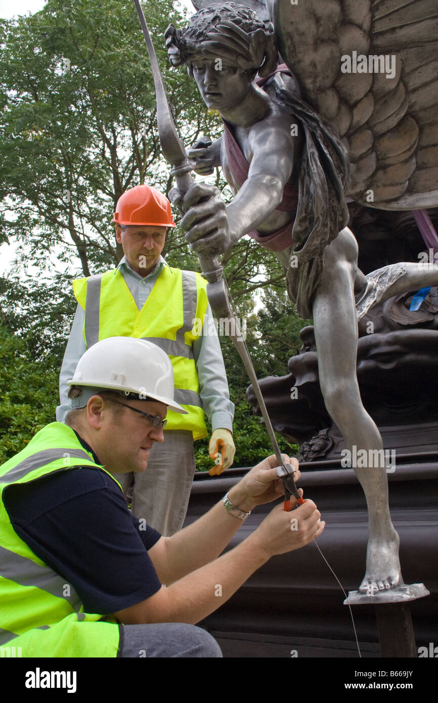 Rücksendung der wiederhergestellten Eros-Statue Sefton Park Liverpool Stockfoto