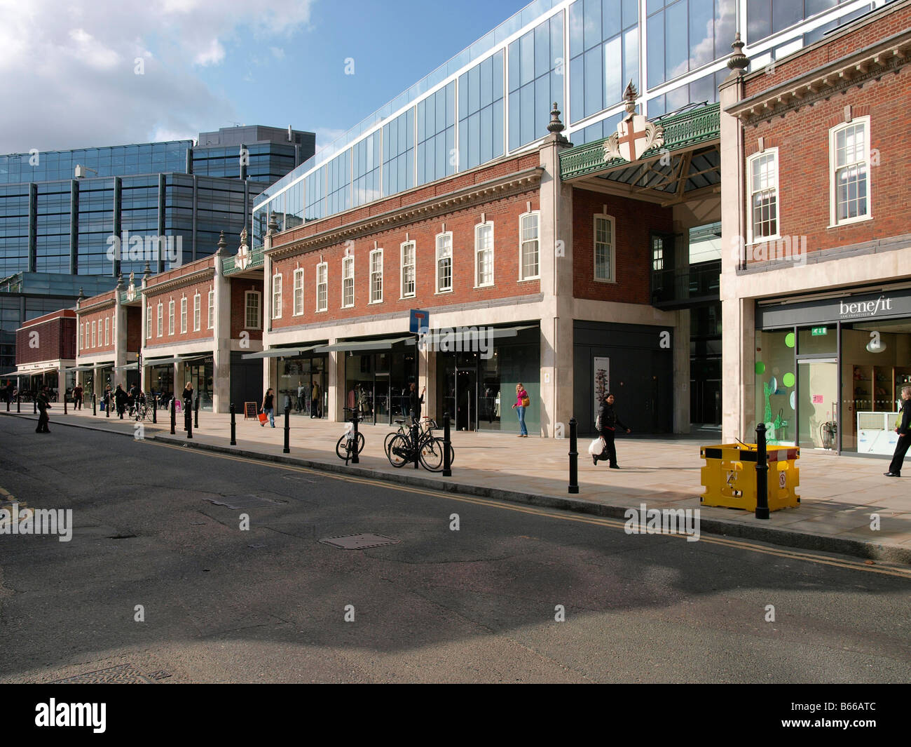 Spitalfields Markt Einkaufszentrum London UK Stockfoto