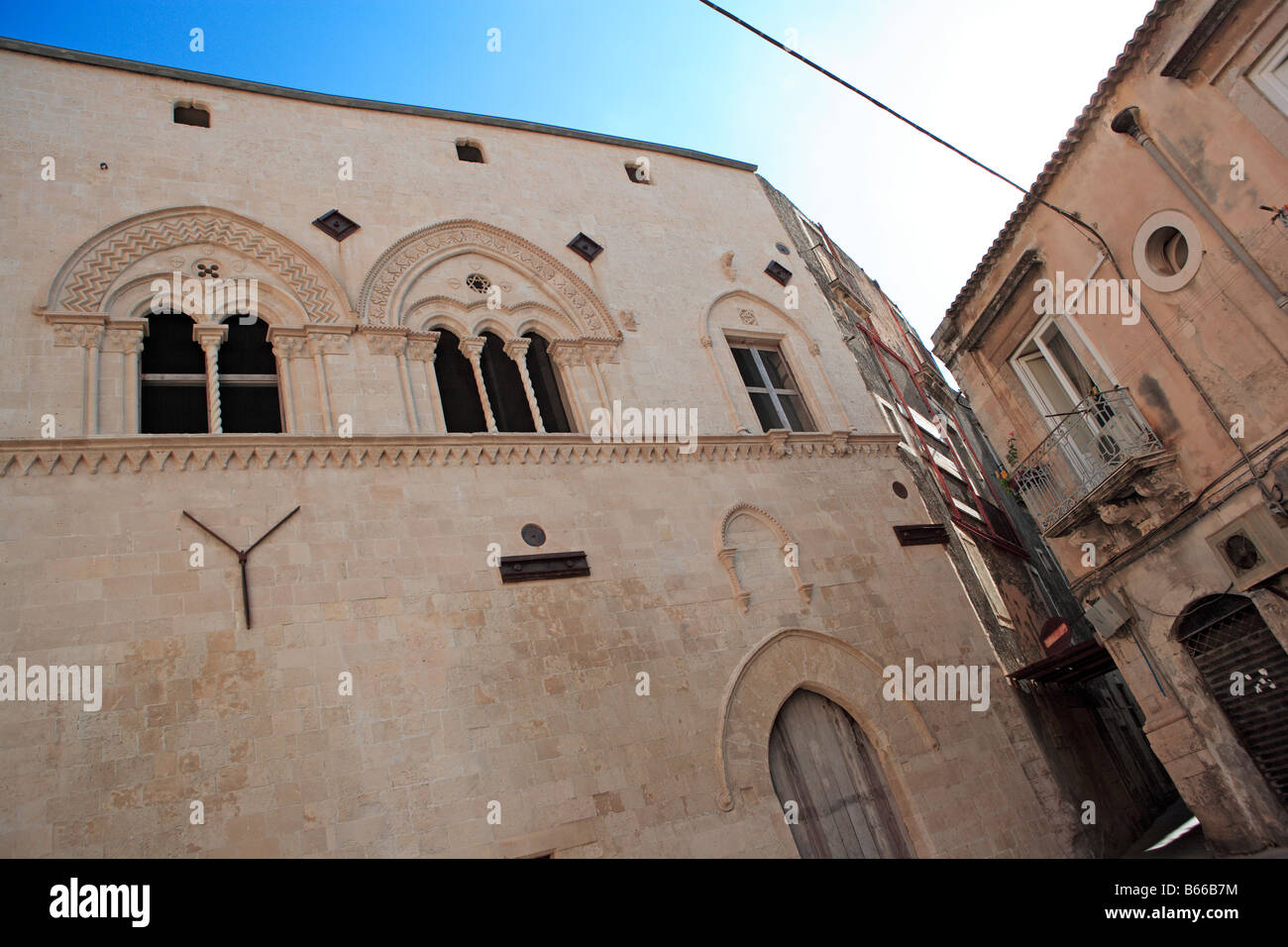 Palast mit arabisch-normannische Architektur, Ortygia, Syrakus, Sizilien Stockfoto