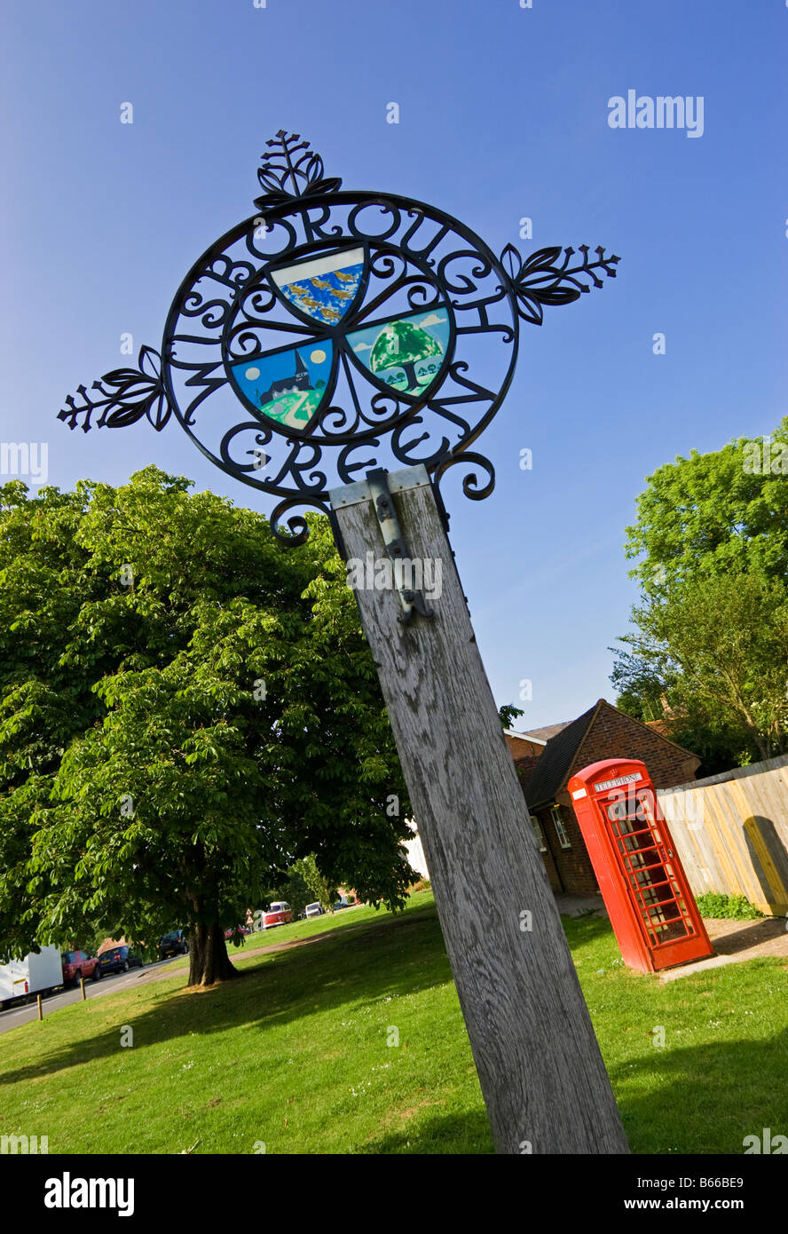 Ortsschild in Wisborough Green, West Sussex, England, UK Stockfoto