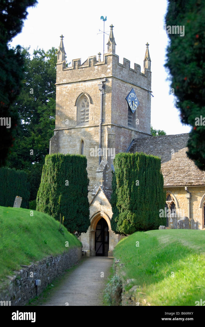 Str. Peters Kirche, 'Upper Slaughter' ^ Gloucestershire, England Stockfoto