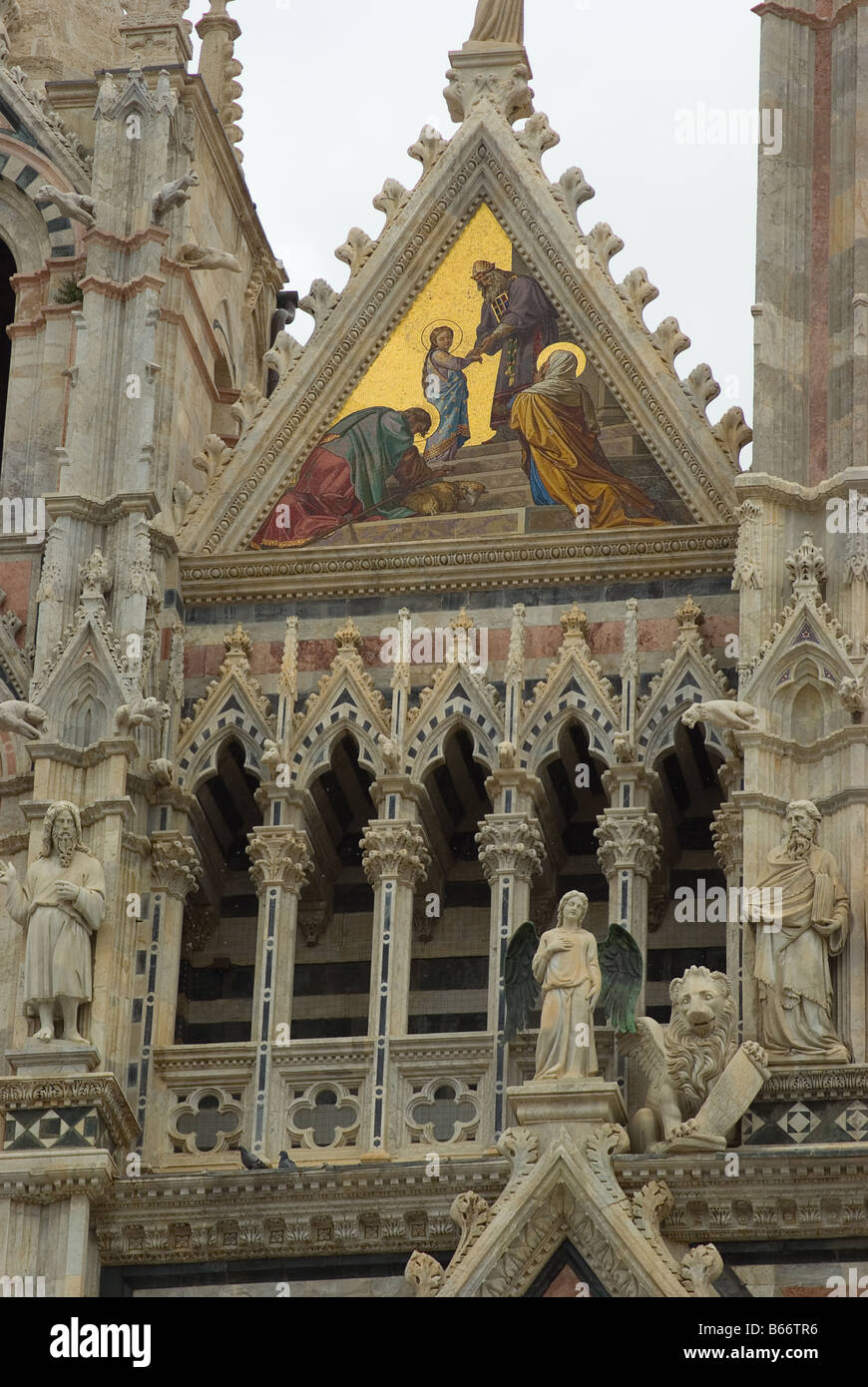 Der mittelalterliche Dom von Siena Stockfoto