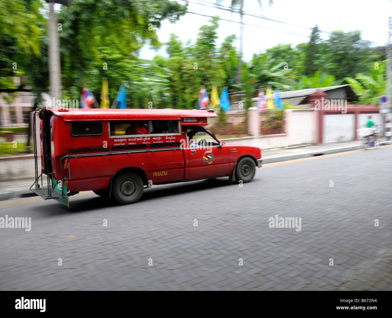 Rote Taxis in Chiang Mai, Nordthailand Stockfoto