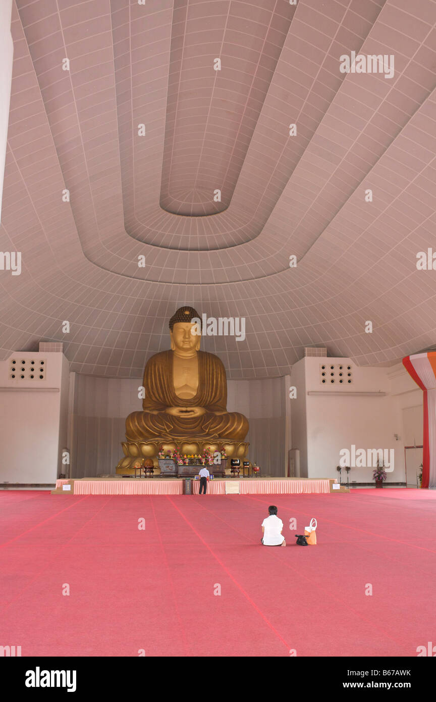 Buddha-Statue im Kong San Phor Kark siehe Kloster Stockfoto