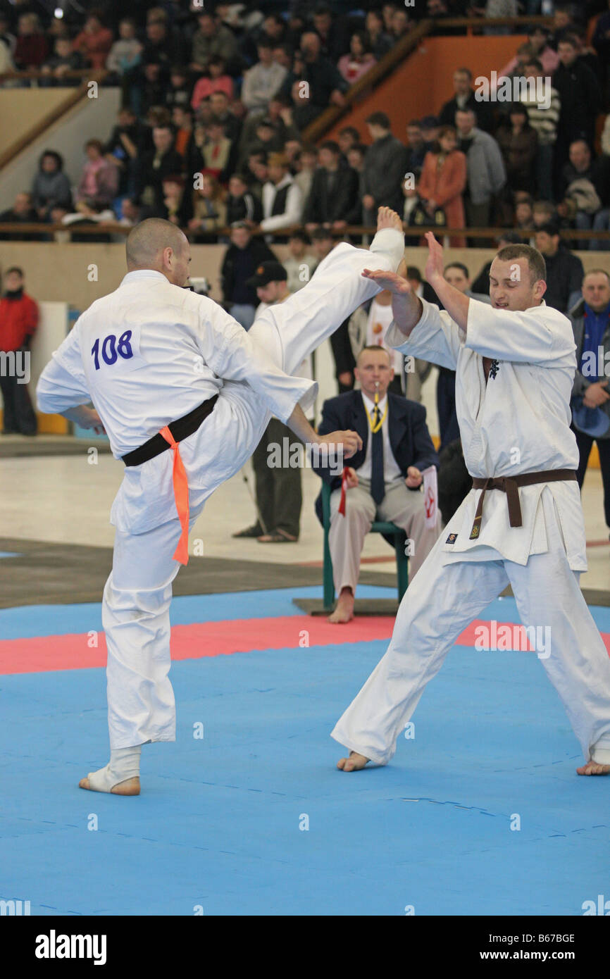Karate championship Fotos und Bildmaterial in hoher Auflösung Alamy