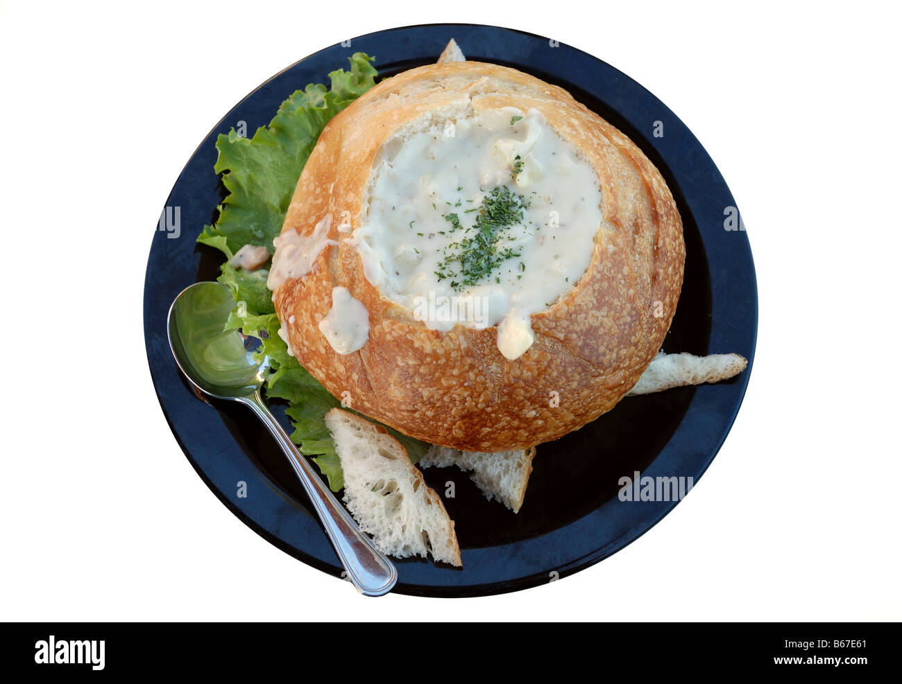 Clam Chowder Suppe isoliert auf weiß Stockfoto