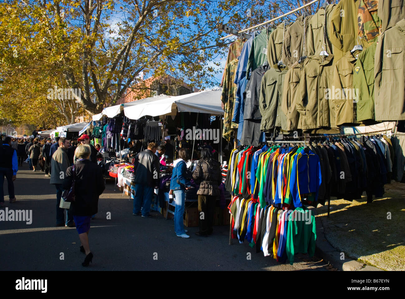 Porta Portese Markt findet am Sonntag in Trastevere Viertel von Rom Italien  Europa Stockfotografie - Alamy