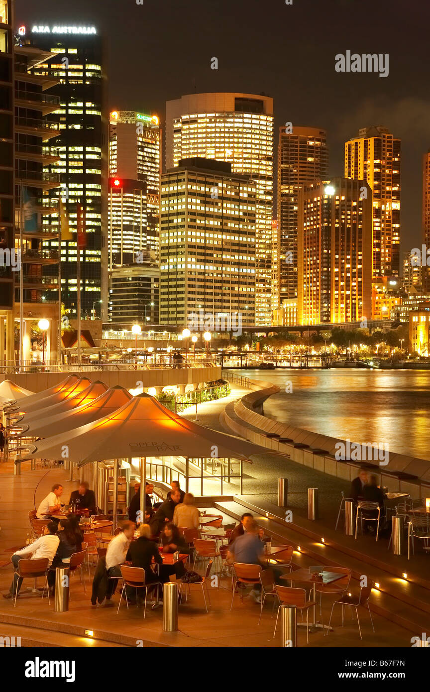 Bar Opera Sydney Cove und CBD bei Nacht Sydney New South Wales Australien Stockfoto