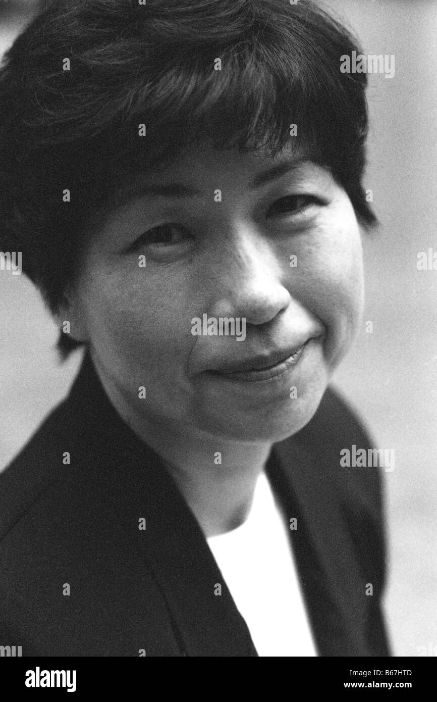 Junge Frau, Lächeln, Porträt Stockfoto