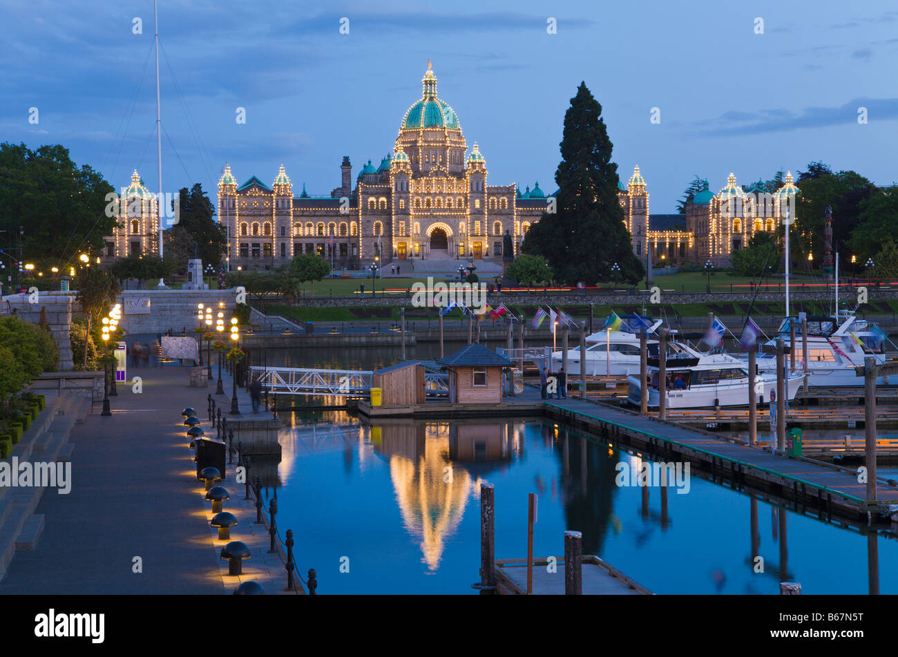 Legislative Building von BC und Innenhafen nachts Victoria "Vancouver Island"-Kanada Stockfoto