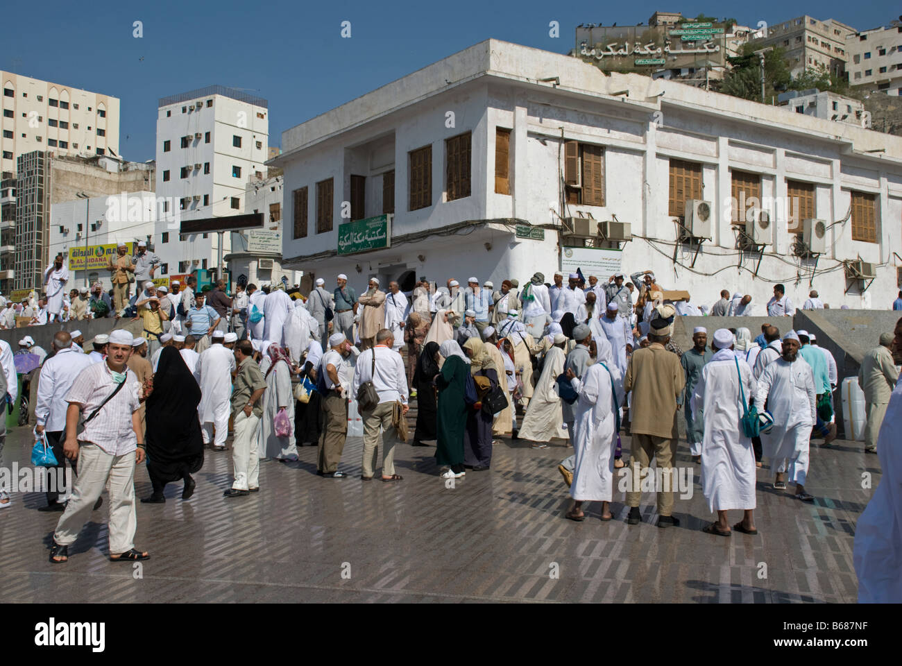 Muslimische Pilger stand vor der Stelle, wo der Prophet Muhammed Makkah Saudi-Arabien geboren wurde Stockfoto