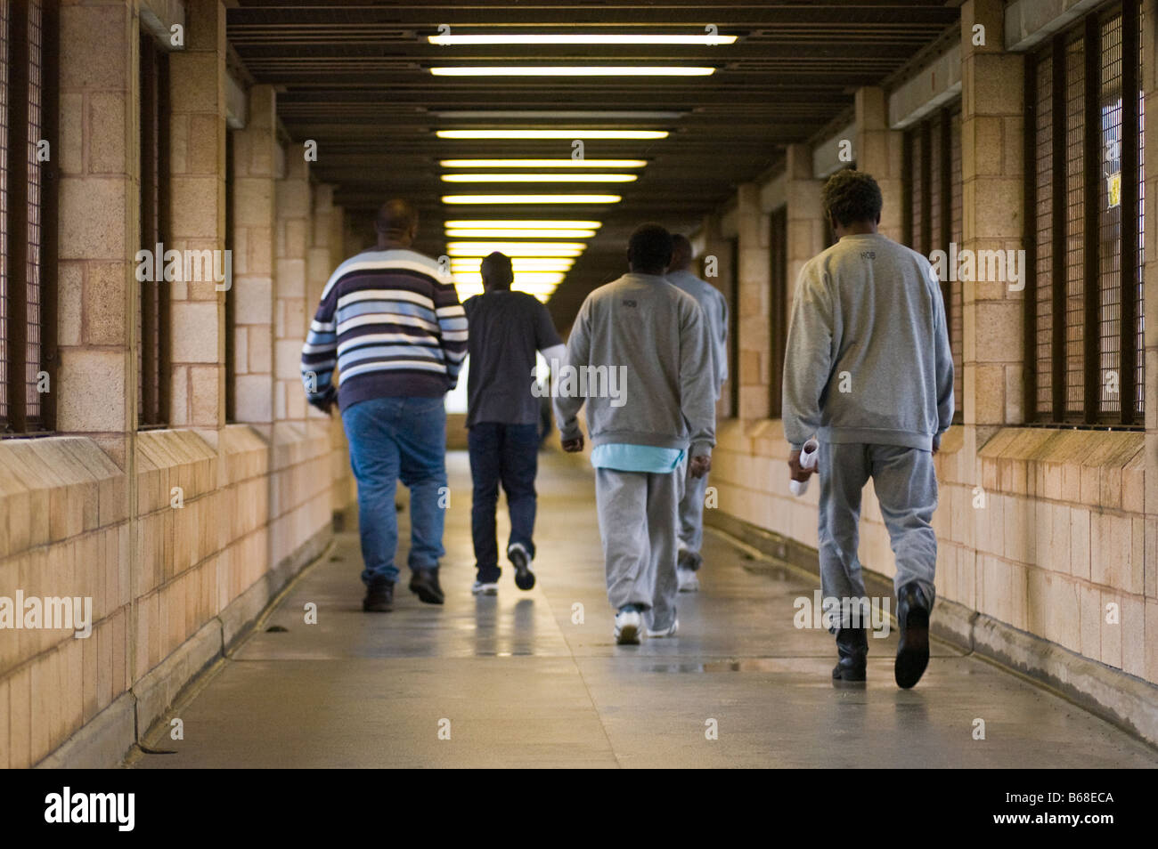 Rückansicht des aus Fokus Gefangenen. Stockfoto
