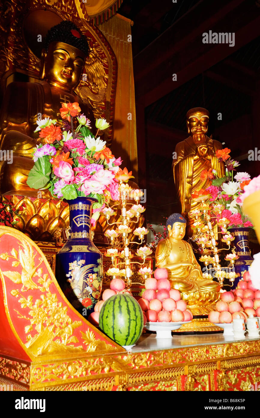 Statue von Buddha in einem Zhanshan Tempel, Qingdao, Provinz Shandong, China Stockfoto