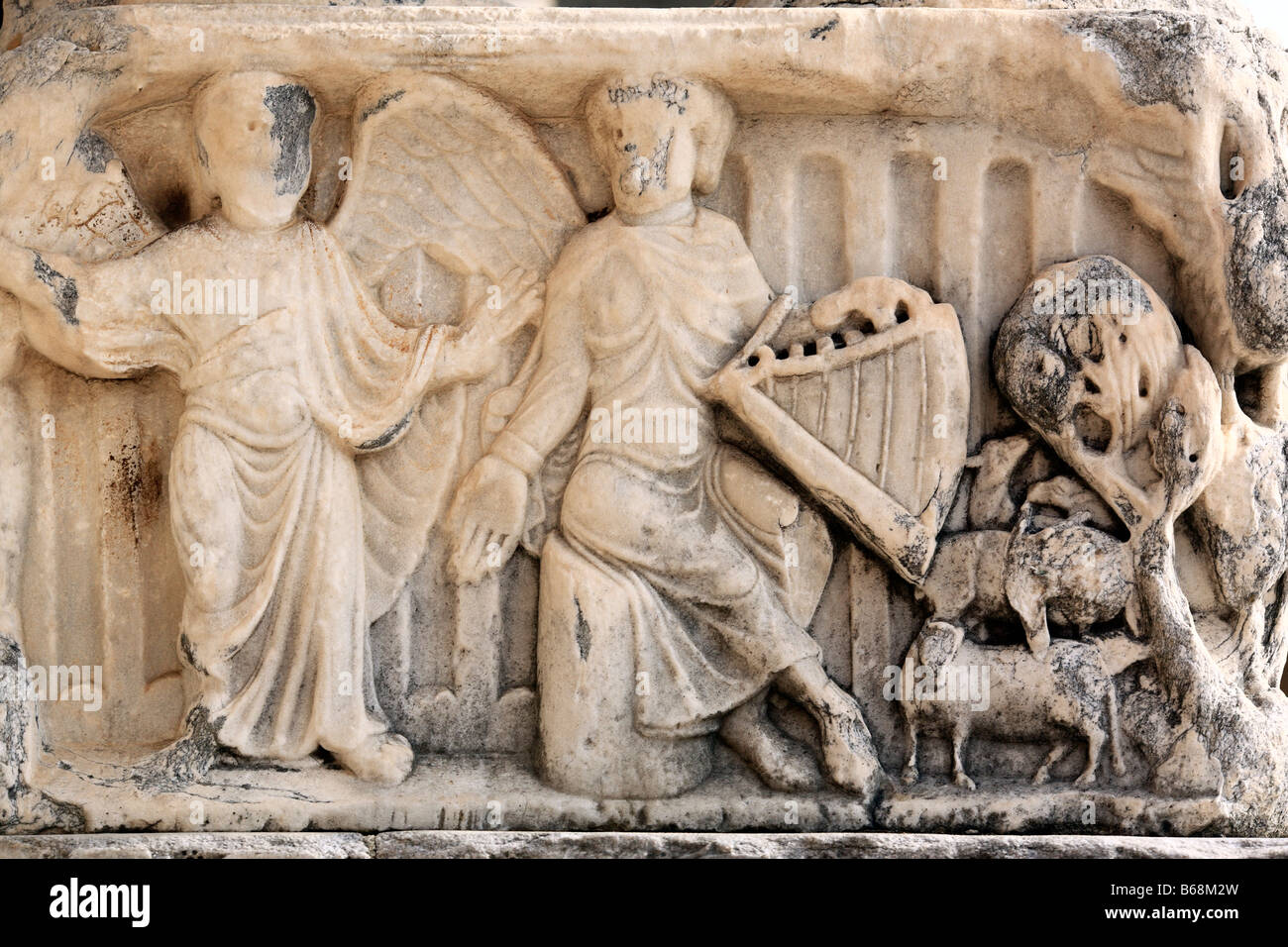 Romanische Flachrelief des Portal der Klosterkirche (12. Jh.), Saint-Gilles (Saint Gilles du Gard), Languedoc Roussillon, Frankreich Stockfoto