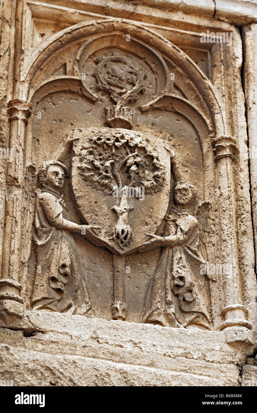 Stein-romanische Skulptur, Kreuzgang von Montmajour Abtei (12. Jh.), in der Nähe von Arles, Provence, Frankreich Stockfoto
