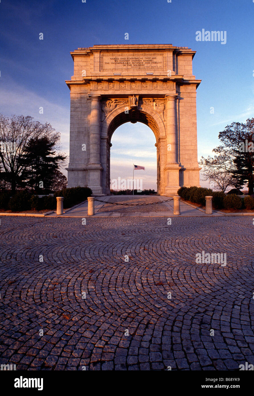 NATIONAL MEMORIAL ARCH, VALLEY FORGE NATIONAL HISTORICAL PARK, VALLEY FORGE, PENNSYLVANIA, USA Stockfoto