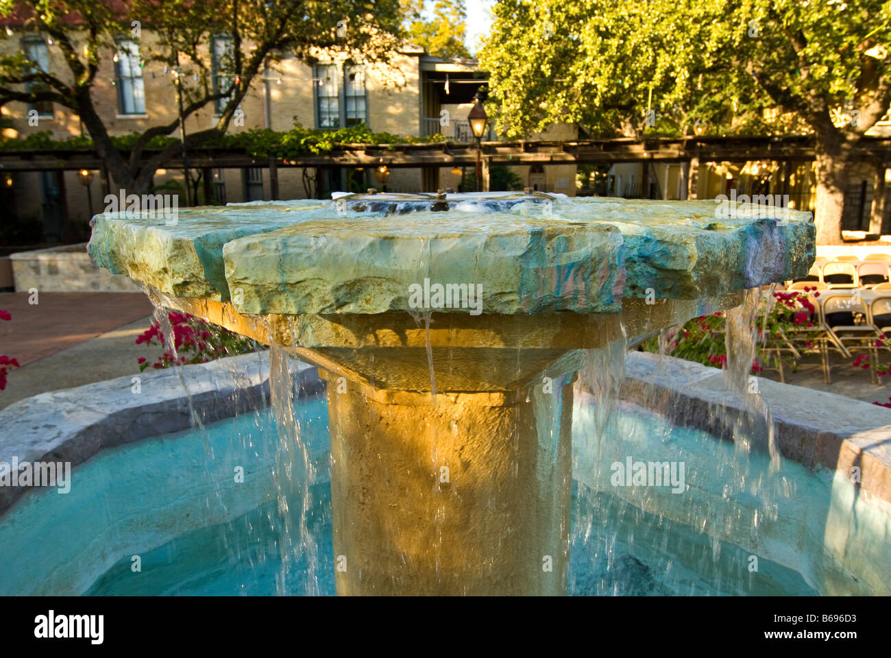 dekorative Wasser Brunnen Bürgermeister Maury Maverick Plaza La Villita historische Kunst Dorf San Antonio Texas tx Touristenattraktion sh Stockfoto