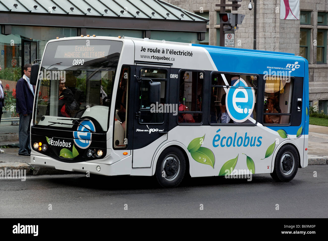 Eine kleine elektrisch angetriebene Bus in Québec (Stadt) Stockfoto