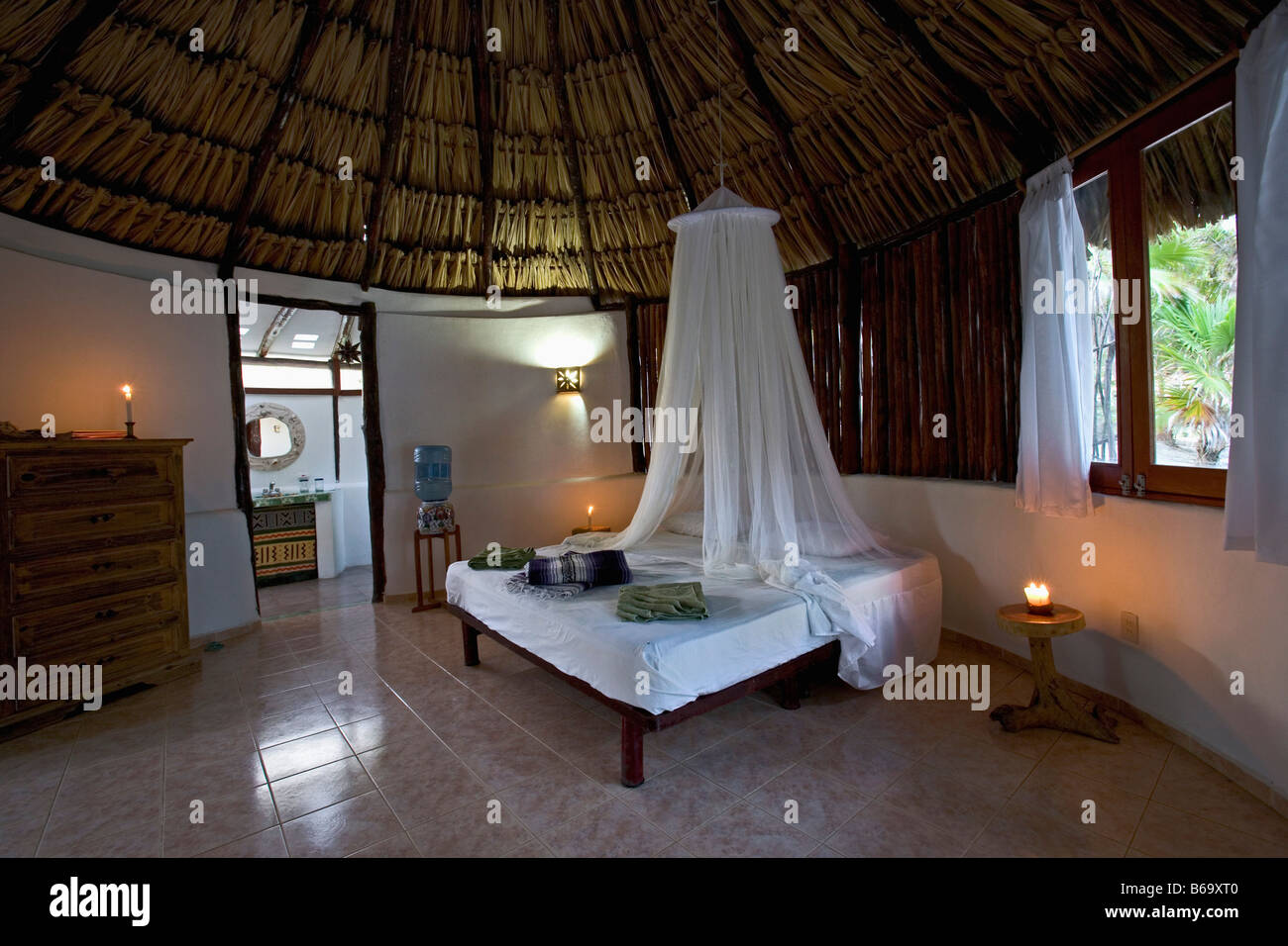Mexiko, Quintana Roo, Tulum, Schlafraum in einer cabana Stockfoto