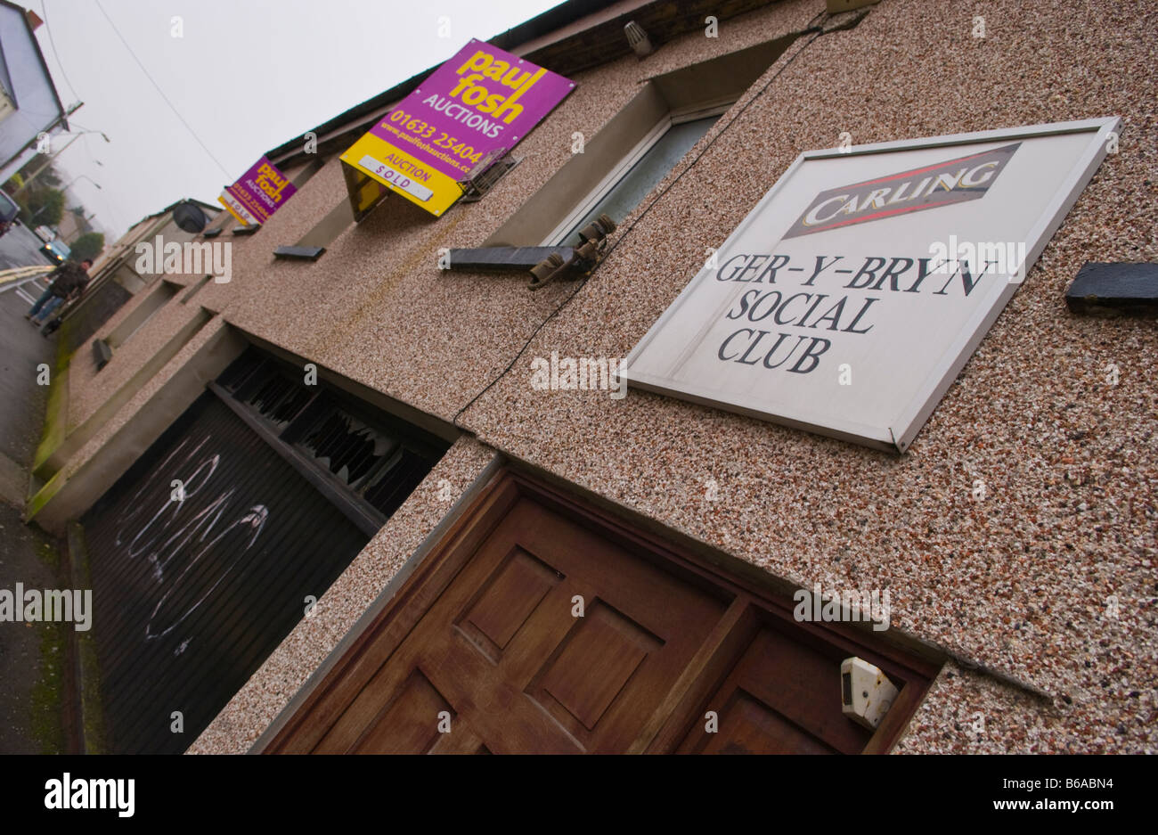 Heruntergekommener social club -Fotos und -Bildmaterial in hoher