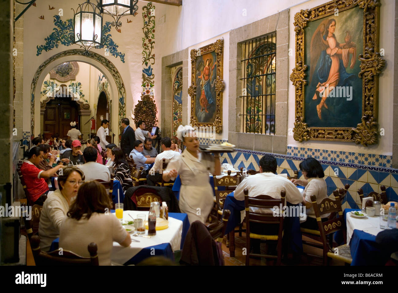 Mexiko, Mexiko-Stadt, historisches Zentrum, Restaurant, Cafe de Tacuba. Stockfoto