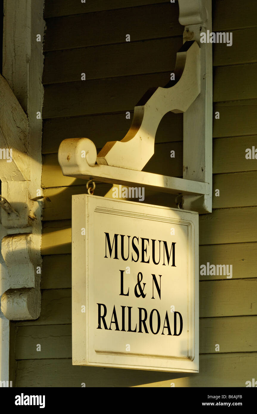 Melden Sie L & N Railroad Depot und Museum in Etowah Tennessee Stockfoto