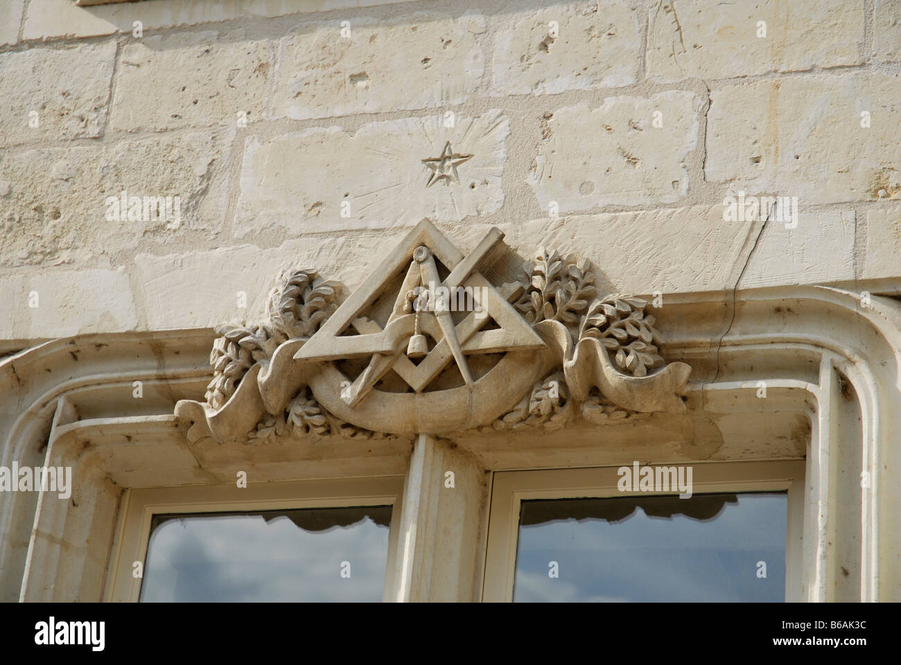 Chinon alten Handel Gilde Stadtsymbol Indre et Loire Touraine, Frankreich Stockfoto