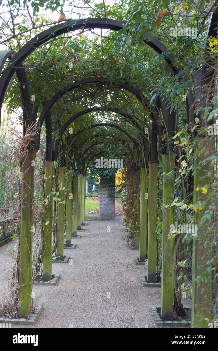 Maison d'Erasmus Museum in dem Gebäude, wo der Schriftsteller Philosoph und Theologe Erasmus lebte und arbeitete während seiner Lebenszeit Stockfoto