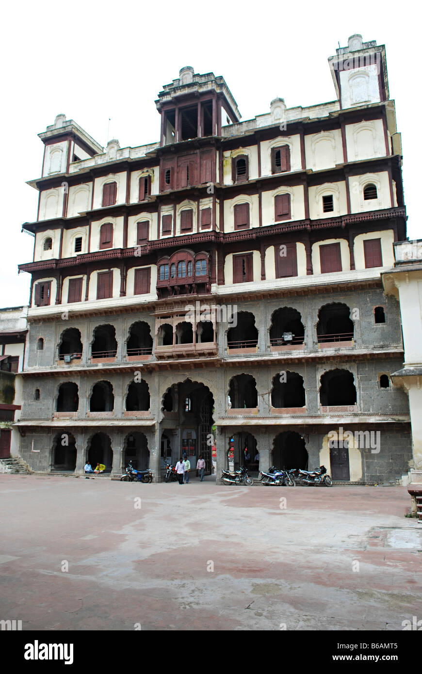 Perspektivische Ansicht, Rajwada oder Indore Palace, Indore. Madhya Pradesh, Indien. Stockfoto