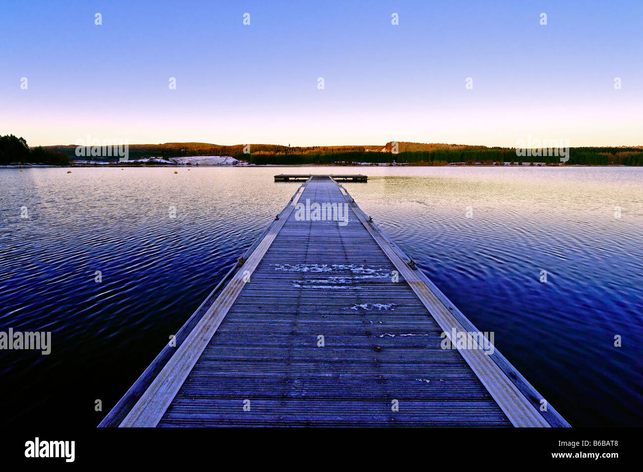 Steg bei Matthäus s Lynn auf Kielder Wasser Stockfoto