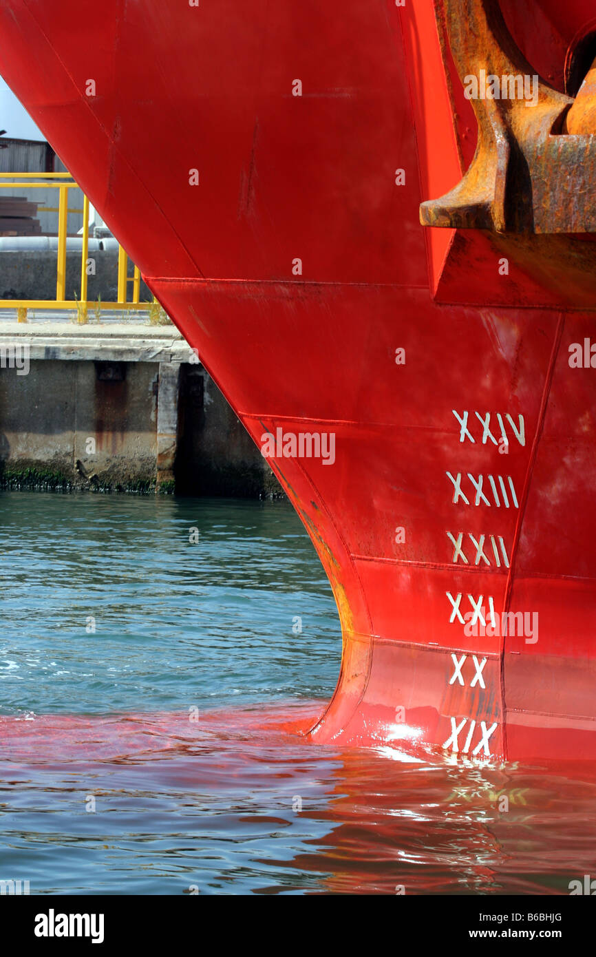 Schiffen verbeugen Wasserlinie Cattewater Bucht Plymouth Stockfoto