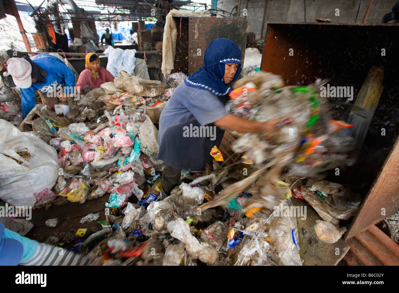 Indonesien Surabaya, Java, Recycling von Kunststoffen in der "modernen Kunststoffindustrie" Stockfoto