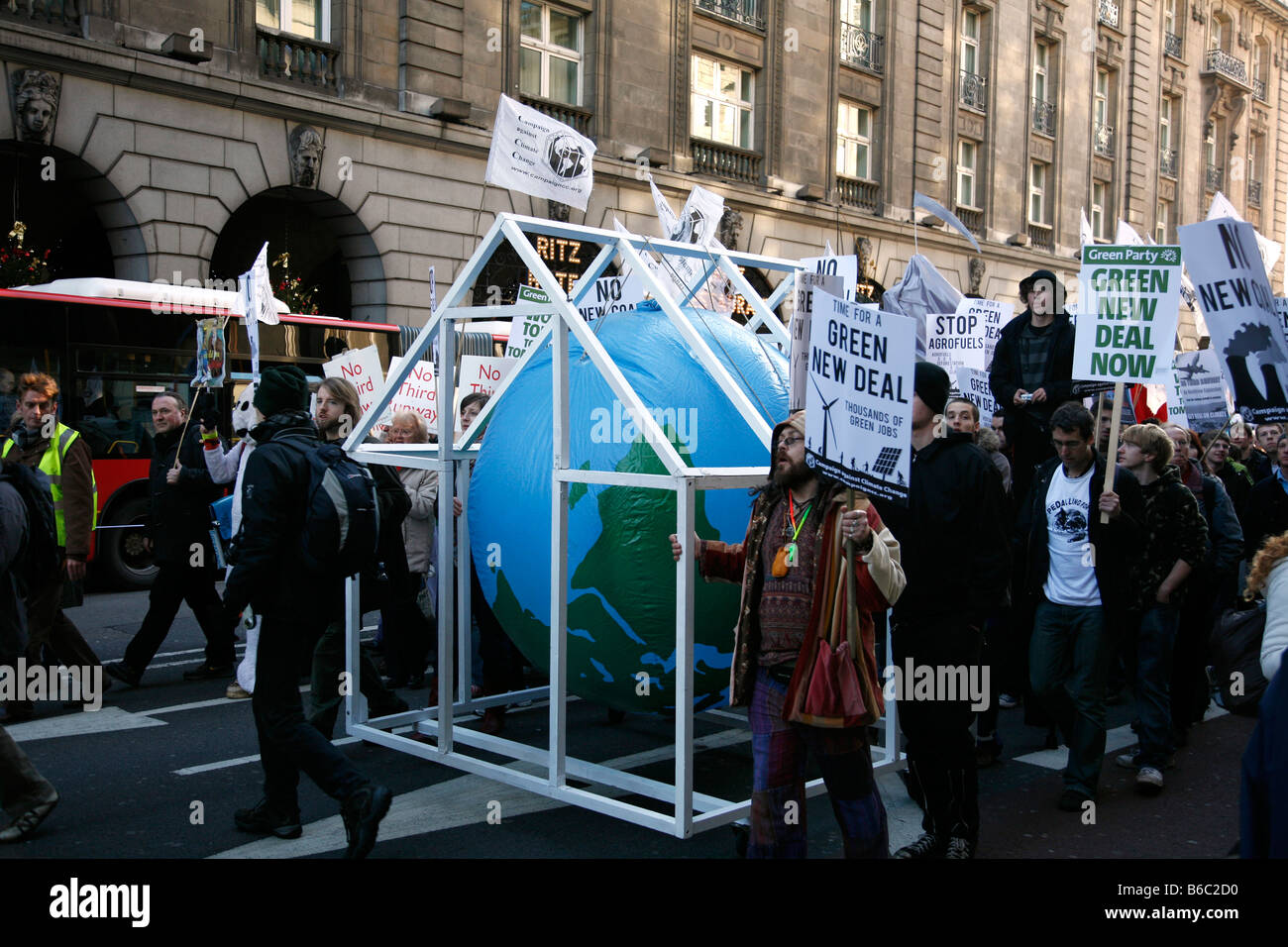 Kampagne gegen den Klimawandel, nationalen Klima-März in London am 6. Dezember 2008. Stockfoto