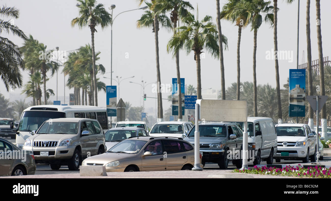 Verkehr in Doha Katar Stockfoto