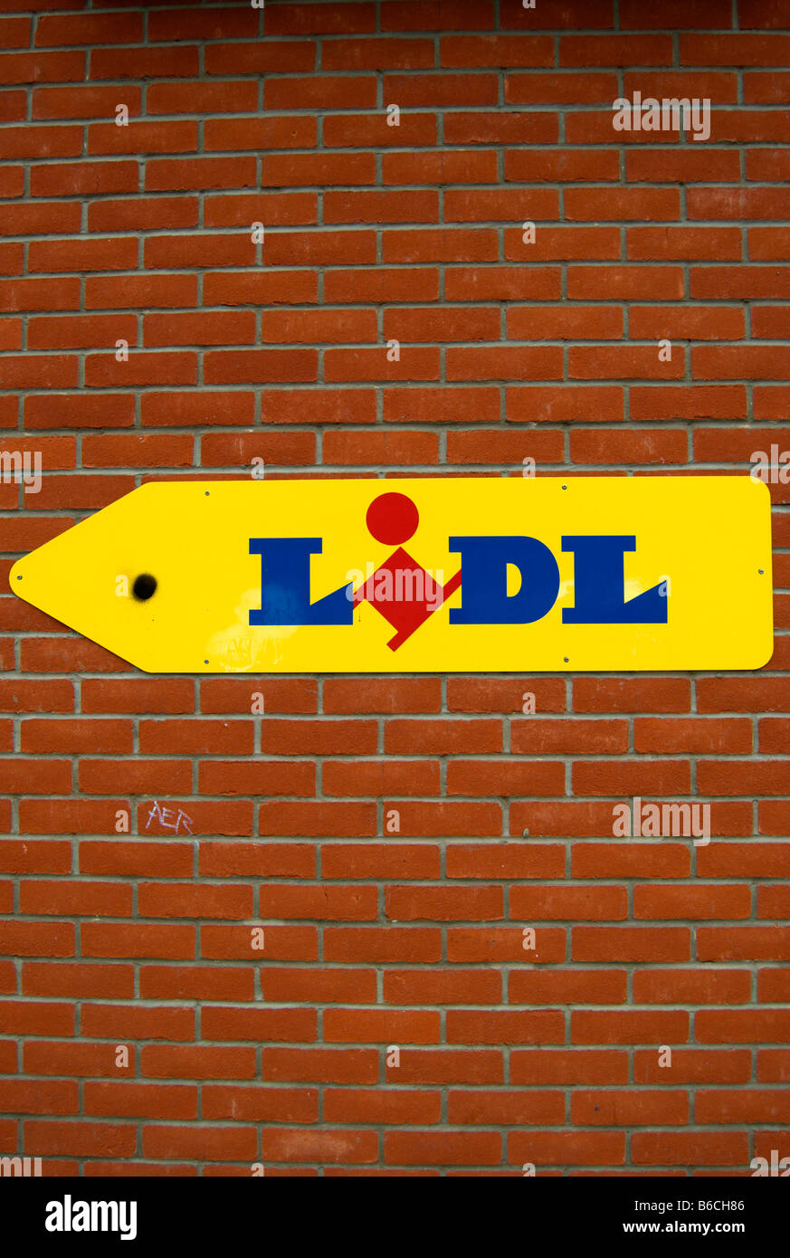 Melden Sie für Lidl-Supermarkt in Kingston nach Themse, Surrey, england Stockfoto