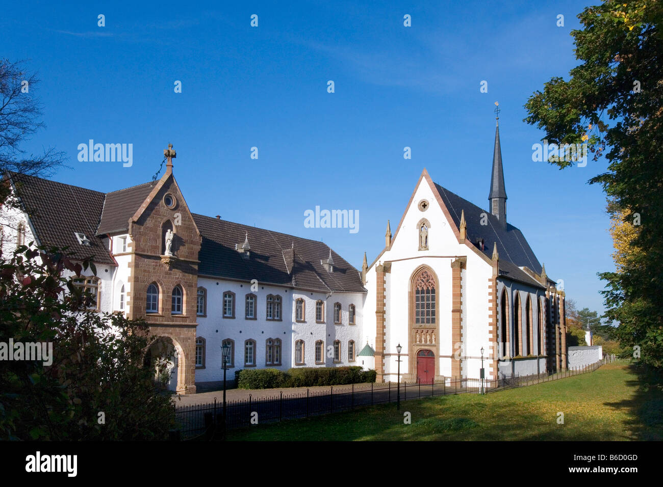 Fassade des Klosters Mariawald, Heimbach, North Rhine-Westphalia, Deutschland Stockfoto