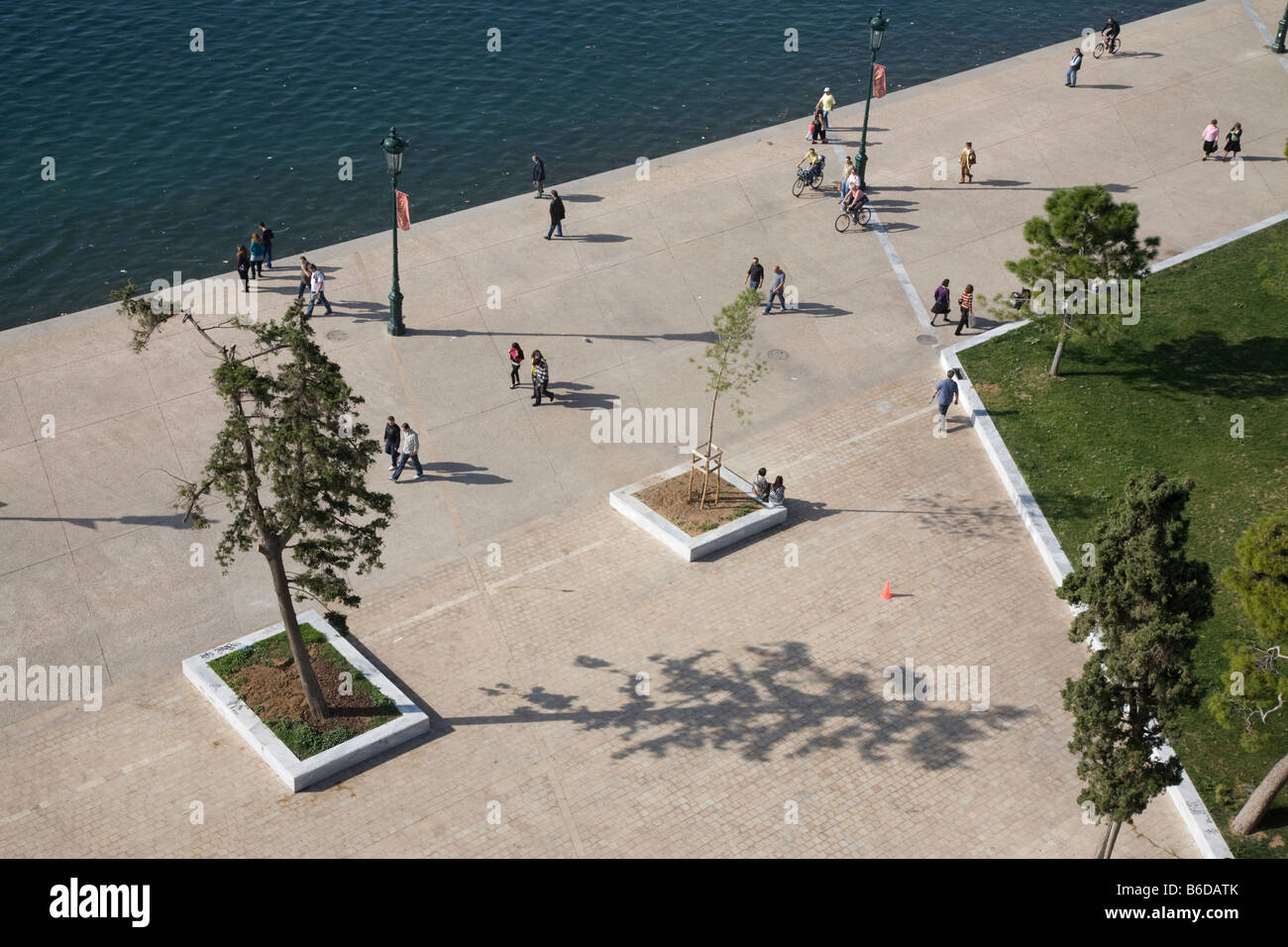Promenade am Wasser Thessaloniki Griechenland Stockfoto