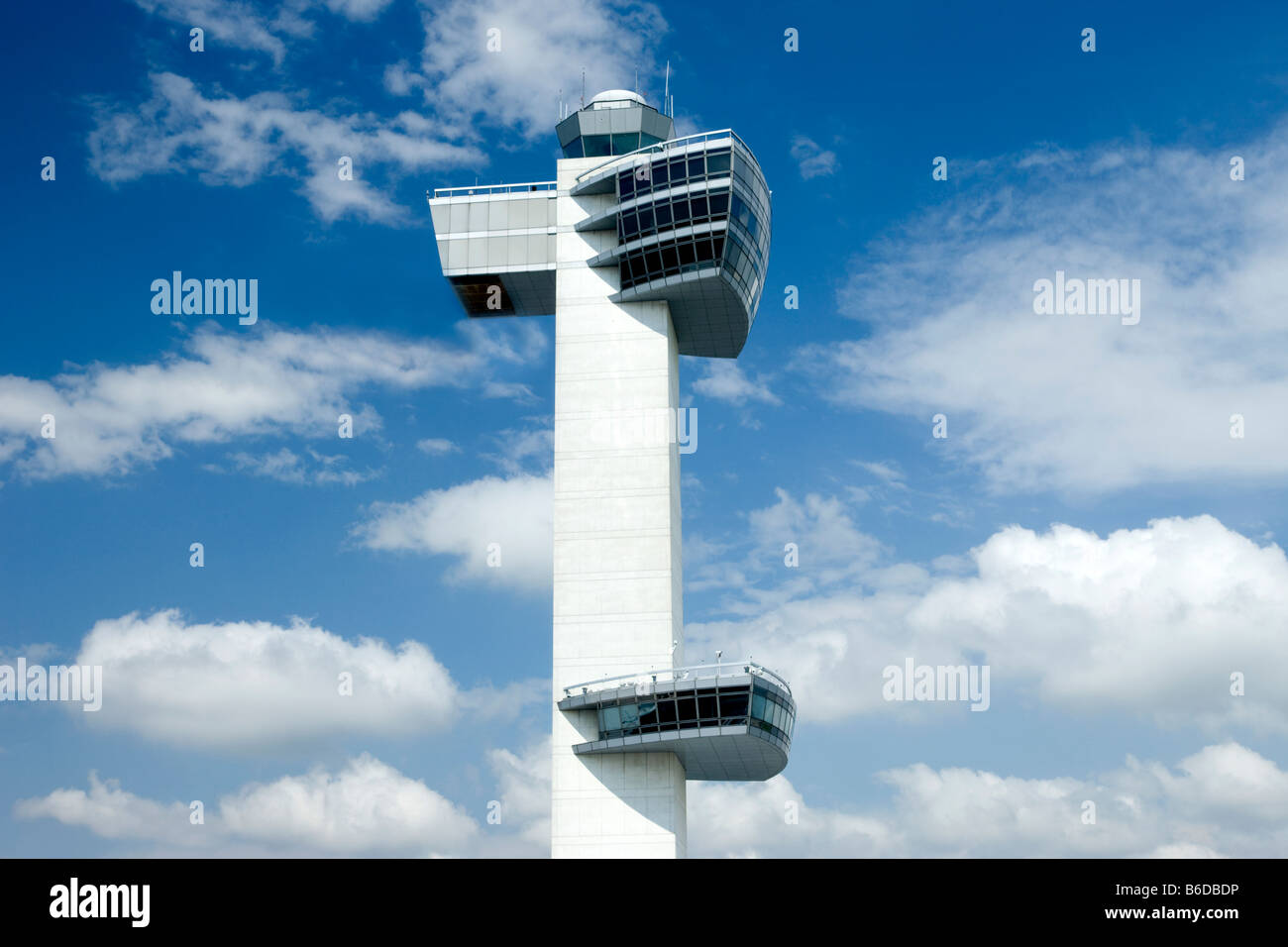 Neues Flughafen Tower Design Fotos Und Bildmaterial In Hoher 